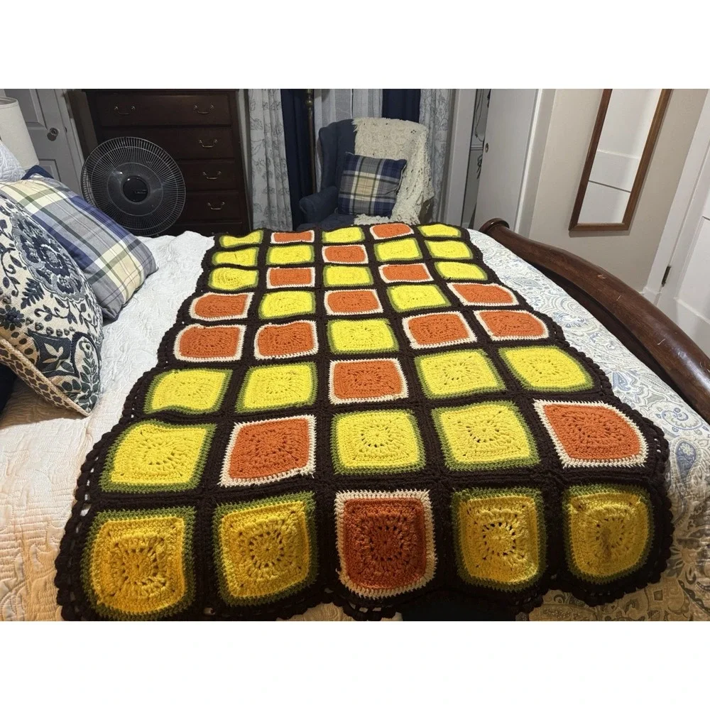 Vintage Hand Knit Crochet Throw Afghan 38